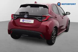 Toyota Yaris Design Automatic Petrol-Electric Hybrid Hatchback - Stock Number (1669587) - Drivers side rear corner