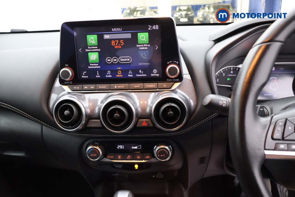 Nissan Juke N-Connecta Automatic Petrol SUV - Stock Number (1669787) - 8th supplementary image