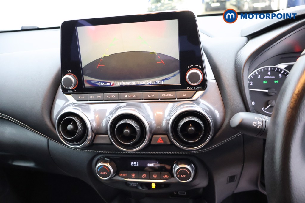 Nissan Juke N-Connecta Automatic Petrol SUV - Stock Number (1669787) - 9th supplementary image