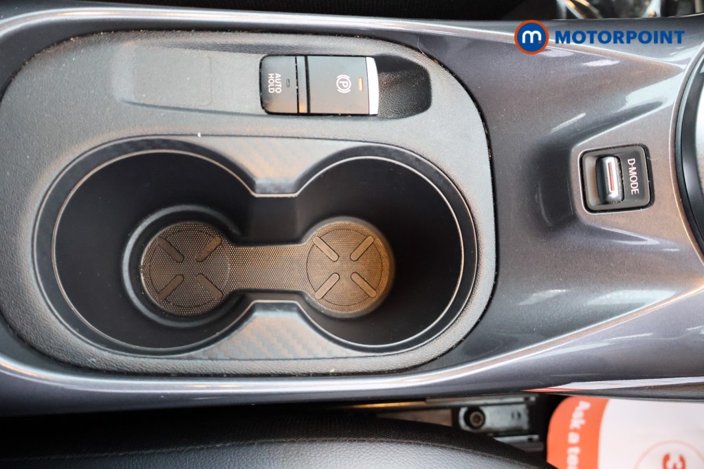Nissan Juke N-Connecta Automatic Petrol SUV - Stock Number (1669787) - 11th supplementary image
