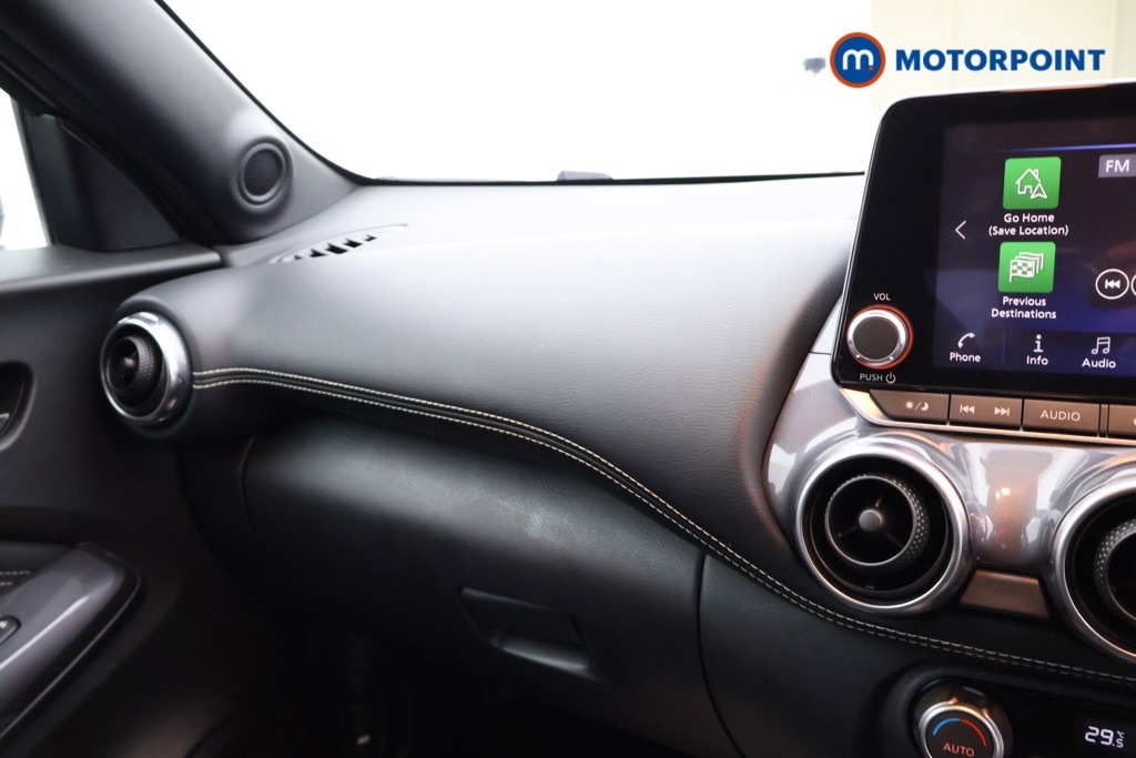 Nissan Juke N-Connecta Automatic Petrol SUV - Stock Number (1669787) - 13th supplementary image
