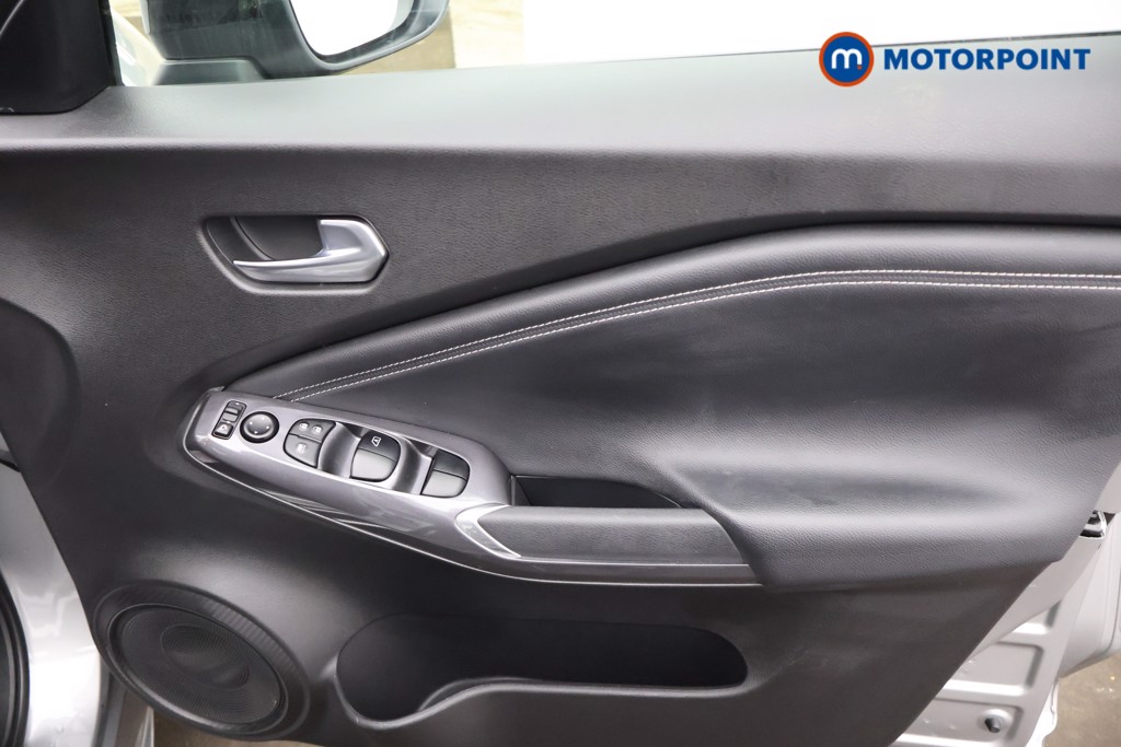 Nissan Juke N-Connecta Automatic Petrol SUV - Stock Number (1669787) - 15th supplementary image