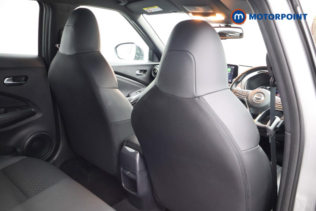 Nissan Juke N-Connecta Automatic Petrol SUV - Stock Number (1669787) - 20th supplementary image