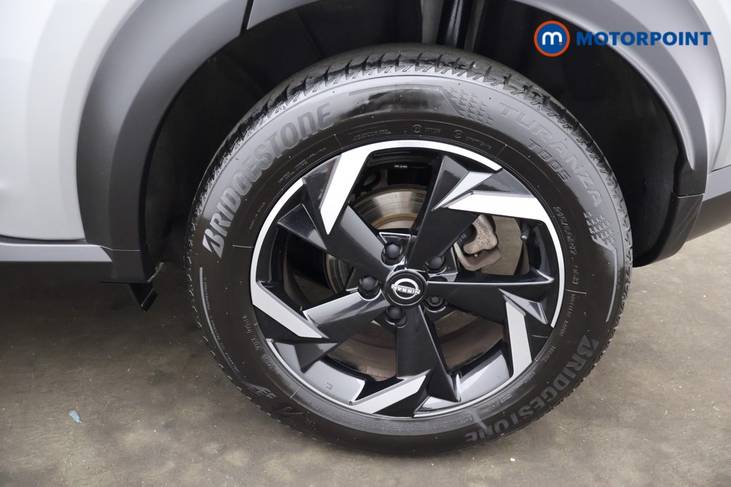 Nissan Juke N-Connecta Automatic Petrol SUV - Stock Number (1669787) - 37th supplementary image