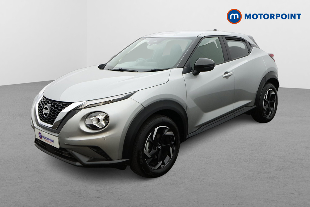 Nissan Juke N-Connecta Automatic Petrol SUV - Stock Number (1669787) - Passenger side front corner