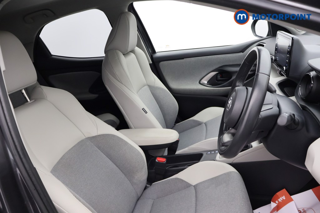Toyota Yaris Excel Automatic Petrol-Electric Hybrid Hatchback - Stock Number (1669846) - 16th supplementary image