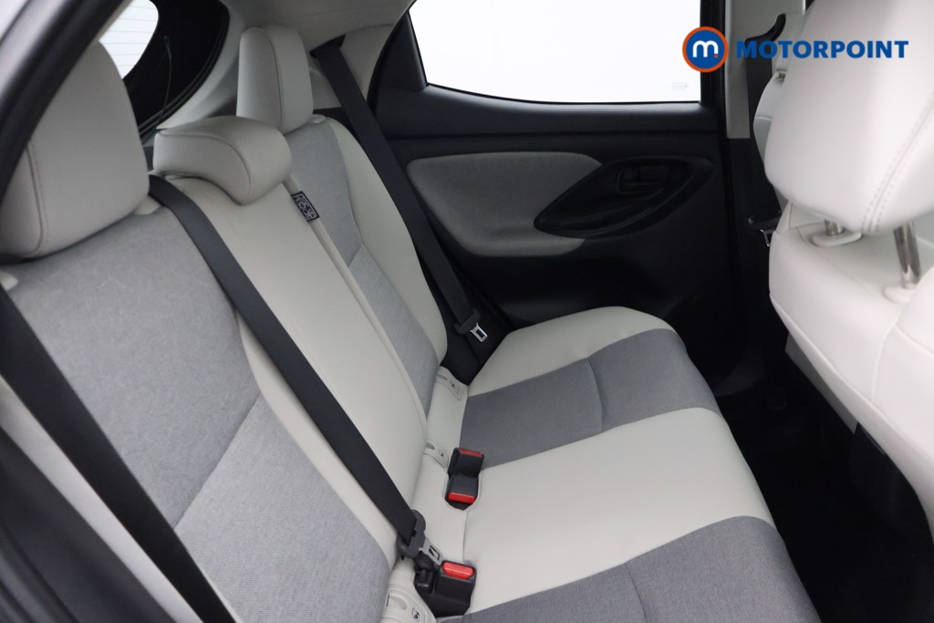 Toyota Yaris Excel Automatic Petrol-Electric Hybrid Hatchback - Stock Number (1669846) - 17th supplementary image