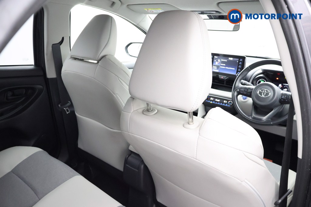 Toyota Yaris Excel Automatic Petrol-Electric Hybrid Hatchback - Stock Number (1669846) - 18th supplementary image