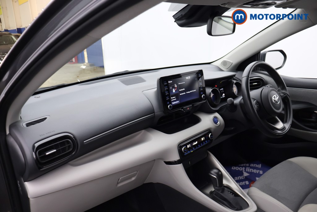 Toyota Yaris Excel Automatic Petrol-Electric Hybrid Hatchback - Stock Number (1669846) - 20th supplementary image