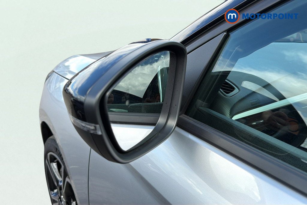 Vauxhall Corsa listing photo
