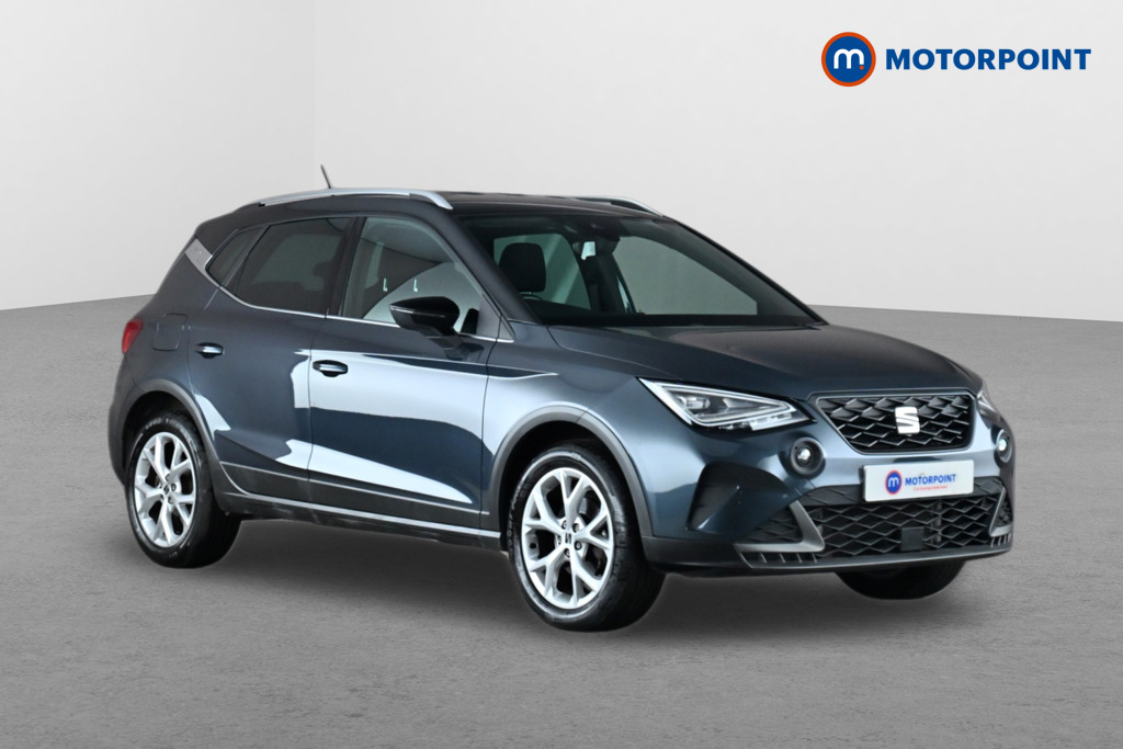 SEAT Arona listing photo