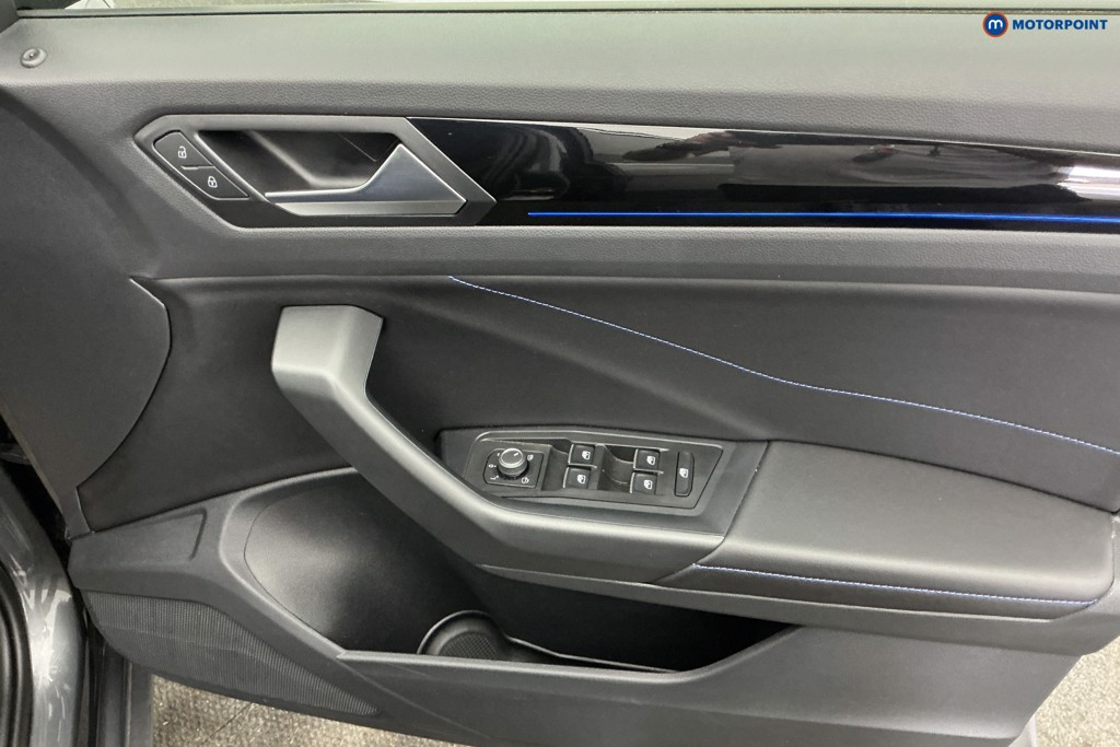 Volkswagen T-Roc R Automatic Petrol SUV - Stock Number (1670125) - 24th supplementary image