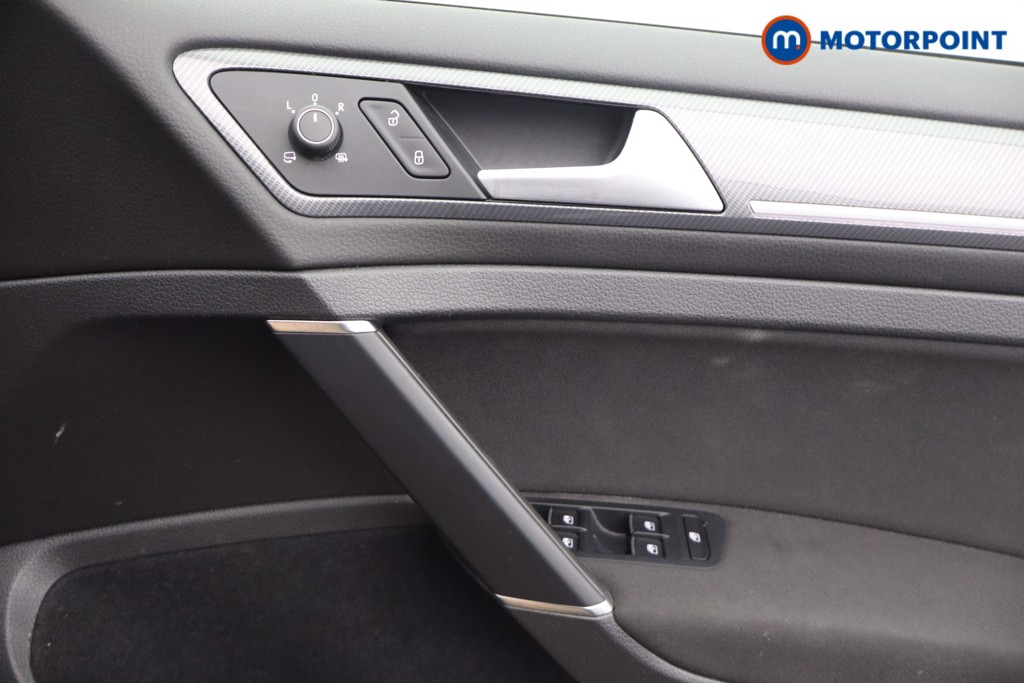 Volkswagen Golf R-Line Manual Petrol Hatchback - Stock Number (1670323) - 10th supplementary image
