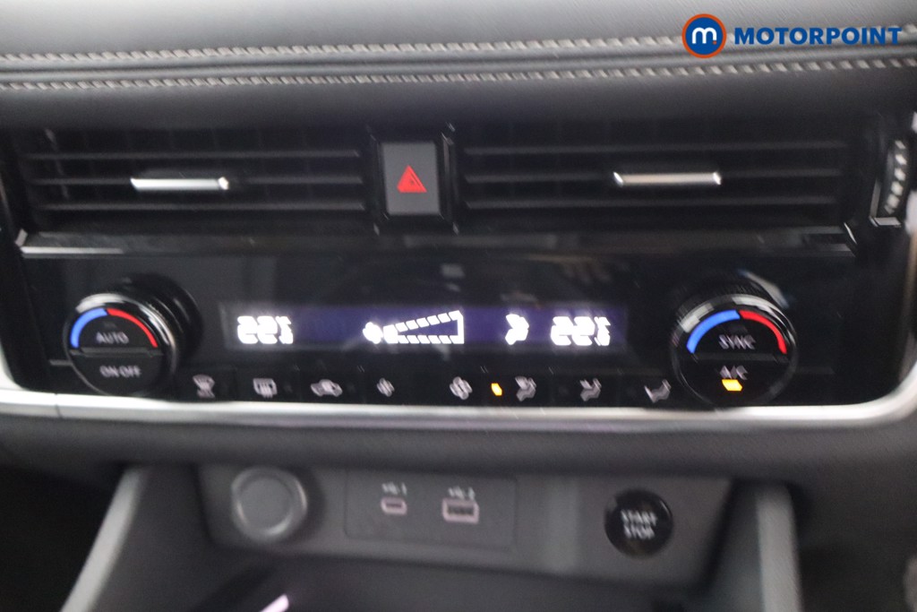 Nissan X-Trail N-Connecta Automatic Petrol-Electric Hybrid SUV - Stock Number (1670435) - 3rd supplementary image
