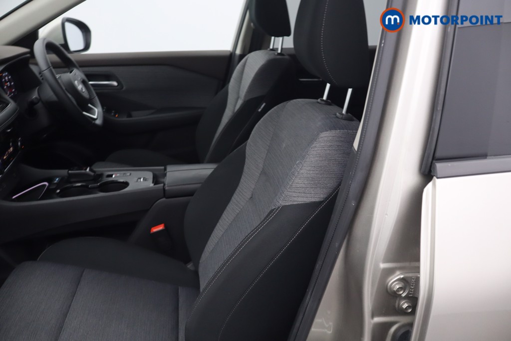 Nissan X-Trail N-Connecta Automatic Petrol-Electric Hybrid SUV - Stock Number (1670435) - 9th supplementary image