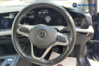 Volkswagen Golf Life Automatic Petrol Hatchback - Stock Number (1670501) - 2nd supplementary image