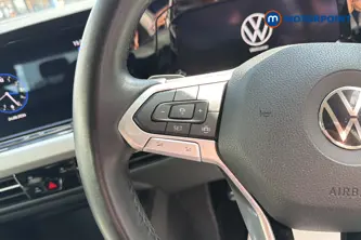 Volkswagen Golf Life Automatic Petrol Hatchback - Stock Number (1670501) - 4th supplementary image