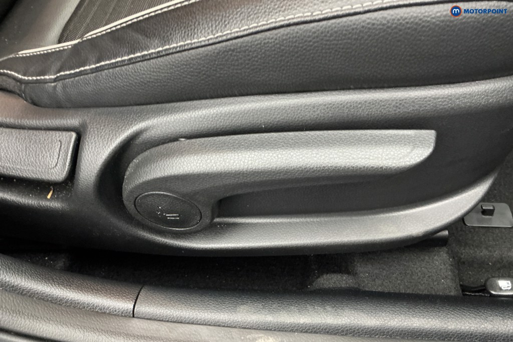 KIA Stonic Gt-Line S Automatic Petrol SUV - Stock Number (1670520) - 23rd supplementary image