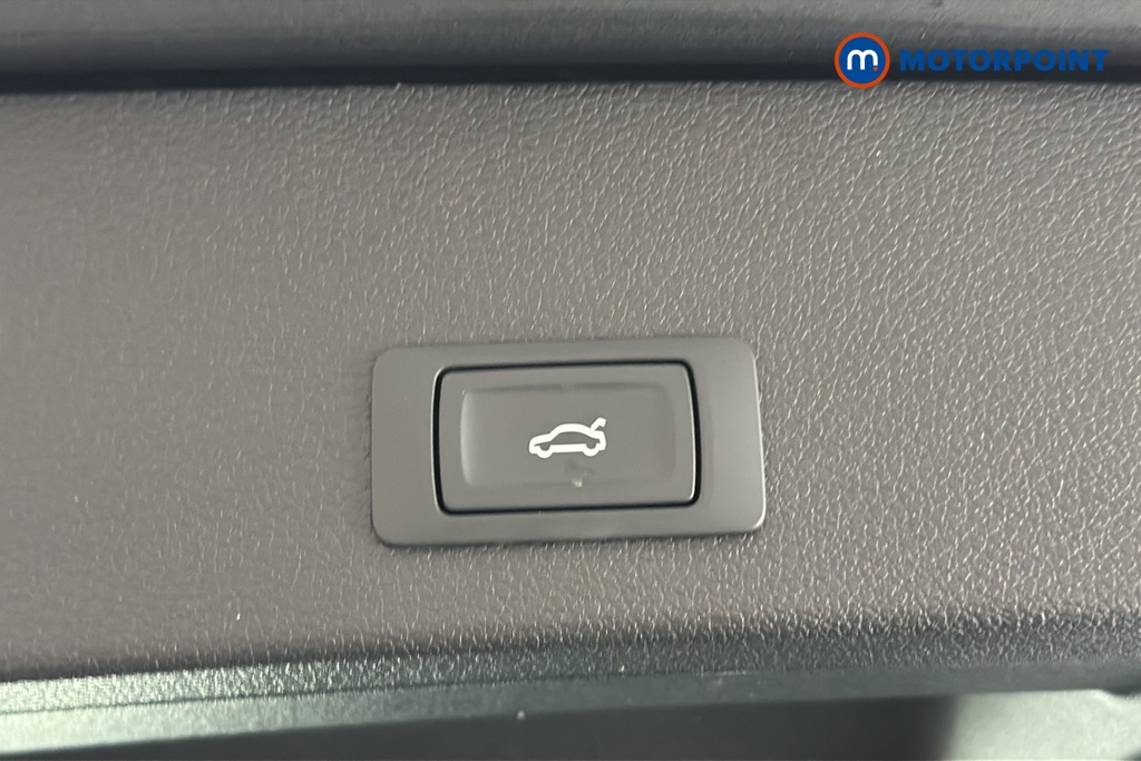Audi Q2 S Line Automatic Petrol SUV - Stock Number (1670541) - 35th supplementary image