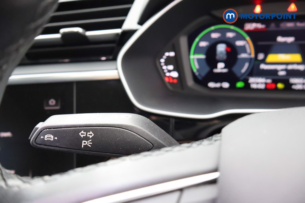 Audi Q3 Technik Automatic Petrol Plug-In Hybrid SUV - Stock Number (1670705) - 5th supplementary image