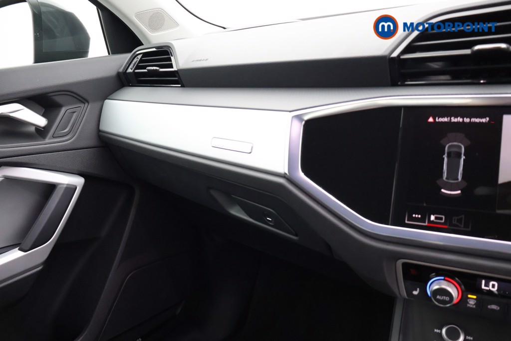 Audi Q3 Technik Automatic Petrol Plug-In Hybrid SUV - Stock Number (1670705) - 14th supplementary image