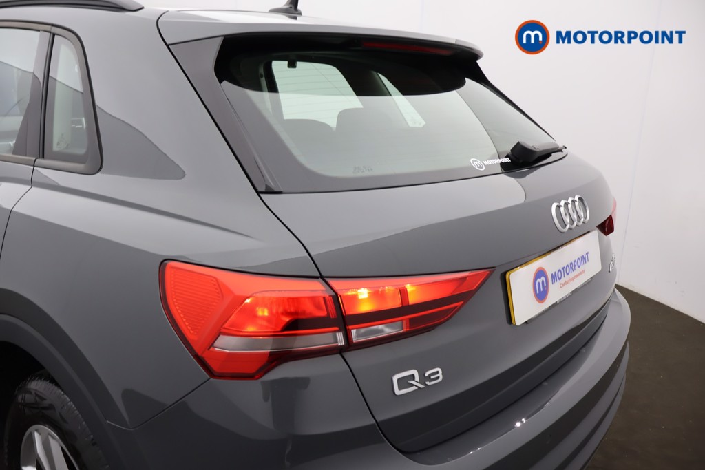 Audi Q3 Technik Automatic Petrol Plug-In Hybrid SUV - Stock Number (1670705) - 32nd supplementary image