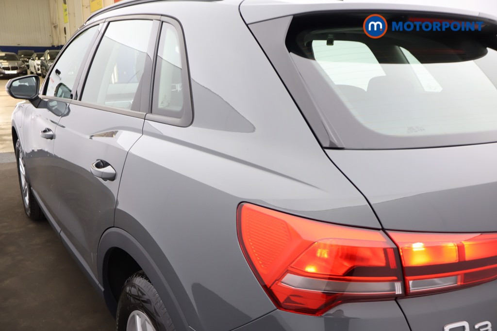 Audi Q3 Technik Automatic Petrol Plug-In Hybrid SUV - Stock Number (1670705) - 33rd supplementary image