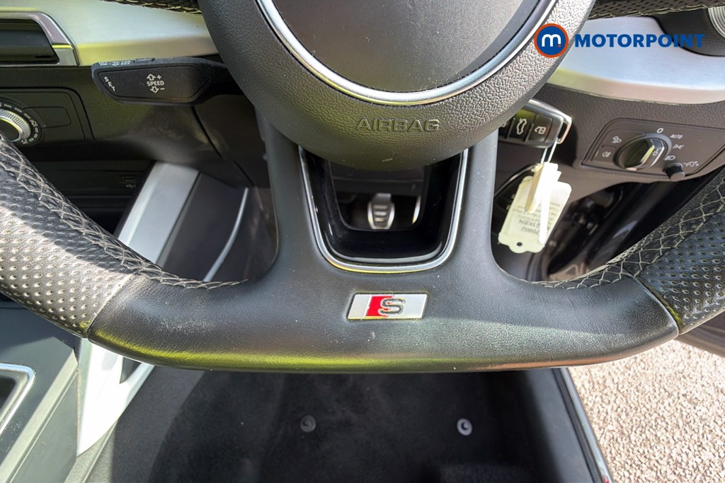 Audi Q2 Black Edition Manual Petrol SUV - Stock Number (1670902) - 4th supplementary image
