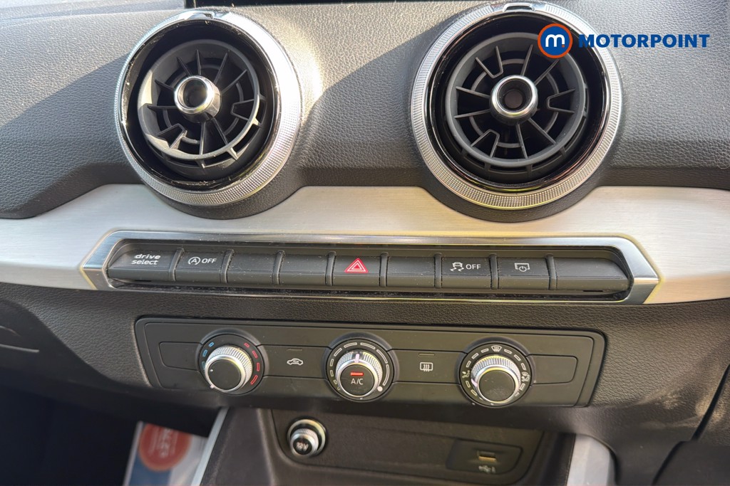 Audi Q2 Black Edition Manual Petrol SUV - Stock Number (1670902) - 8th supplementary image