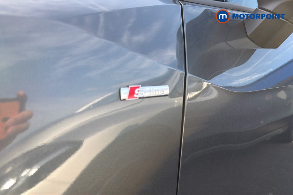 Audi Q2 Black Edition Manual Petrol SUV - Stock Number (1670902) - 39th supplementary image