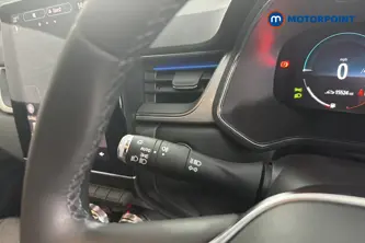 Renault Captur Launch Edition Automatic Petrol Plug-In Hybrid SUV - Stock Number (1670904) - 5th supplementary image