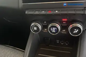 Renault Captur Launch Edition Automatic Petrol Plug-In Hybrid SUV - Stock Number (1670904) - 12th supplementary image