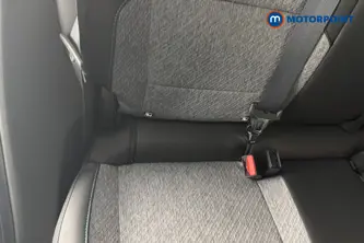 Renault Captur Launch Edition Automatic Petrol Plug-In Hybrid SUV - Stock Number (1670904) - 27th supplementary image