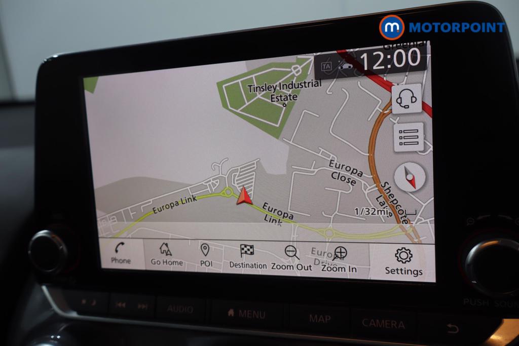 Nissan Juke N-Connecta Automatic Petrol SUV - Stock Number (1670950) - 2nd supplementary image