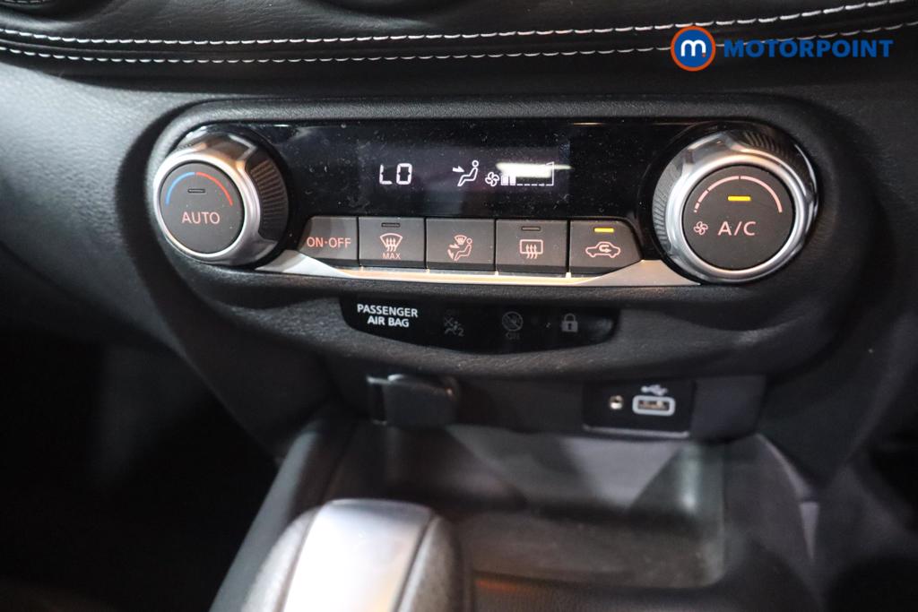 Nissan Juke N-Connecta Automatic Petrol SUV - Stock Number (1670950) - 4th supplementary image