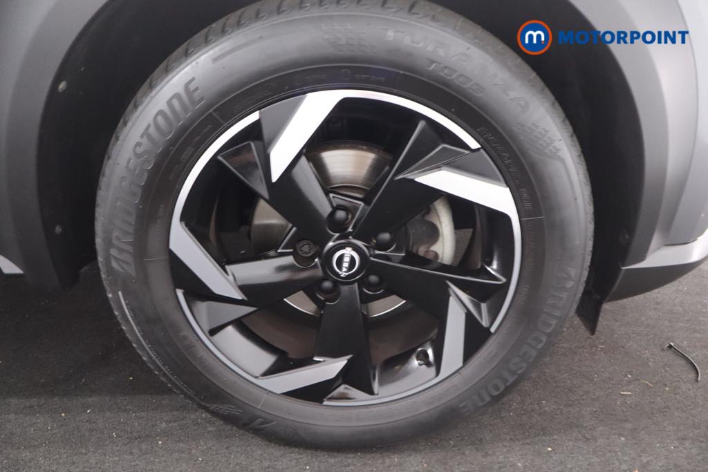 Nissan Juke N-Connecta Automatic Petrol SUV - Stock Number (1670950) - 16th supplementary image