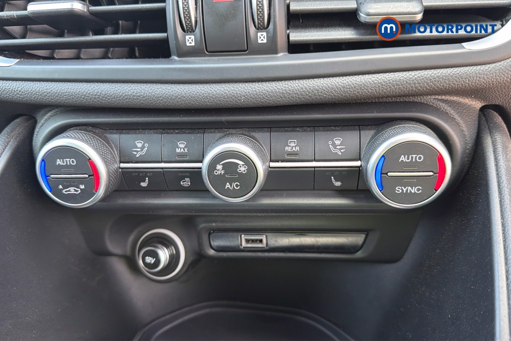 Alfa Romeo Giulia Veloce Automatic Petrol Saloon - Stock Number (1671004) - 8th supplementary image