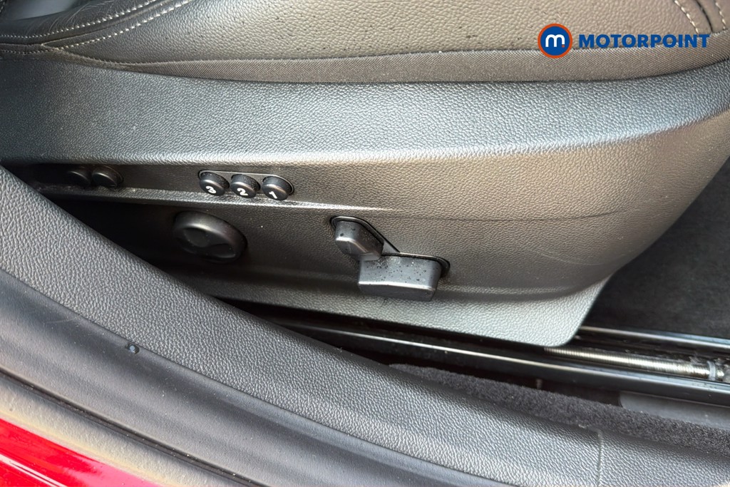 Alfa Romeo Giulia Veloce Automatic Petrol Saloon - Stock Number (1671004) - 26th supplementary image