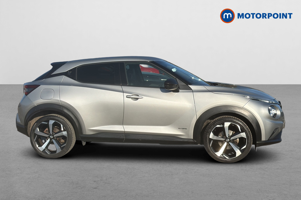Nissan Juke Tekna Automatic Petrol-Electric Hybrid SUV - Stock Number (1671018) - Passenger side
