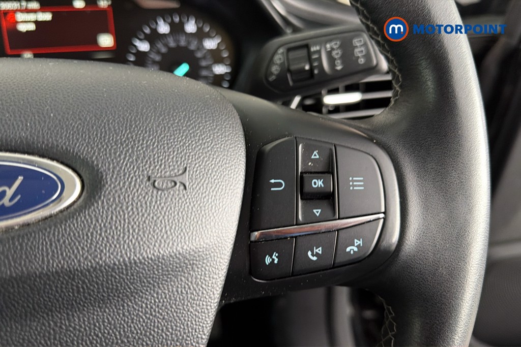 Ford Fiesta Active X Manual Petrol Hatchback - Stock Number (1671113) - 4th supplementary image