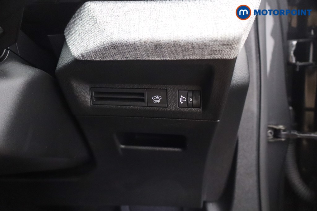 Peugeot 5008 Allure Premium Automatic Petrol SUV - Stock Number (1671419) - 9th supplementary image