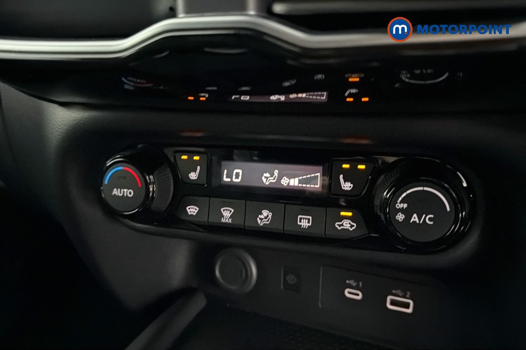Nissan Juke Tekna Automatic Petrol SUV - Stock Number (1671772) - 12th supplementary image