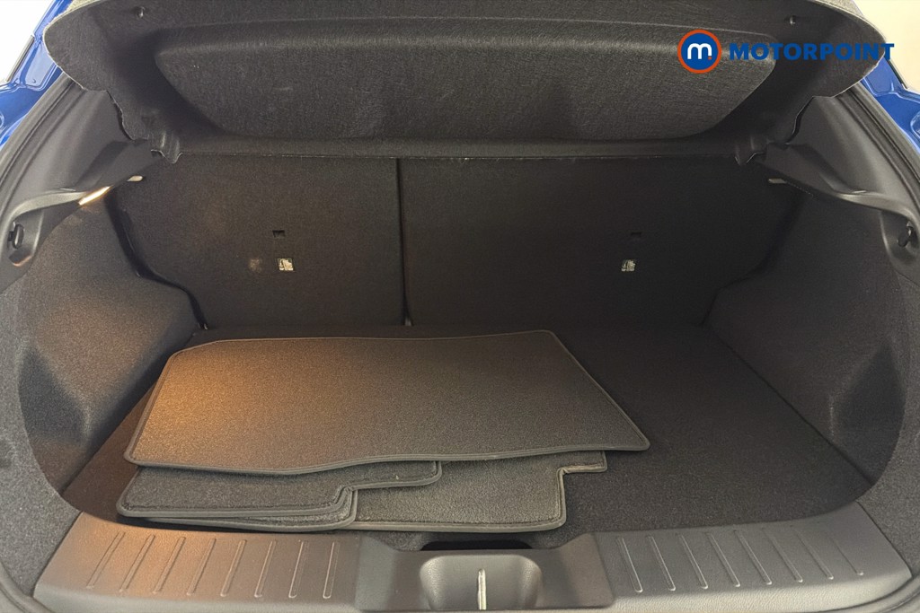 Nissan Juke Tekna Automatic Petrol SUV - Stock Number (1671772) - 33rd supplementary image