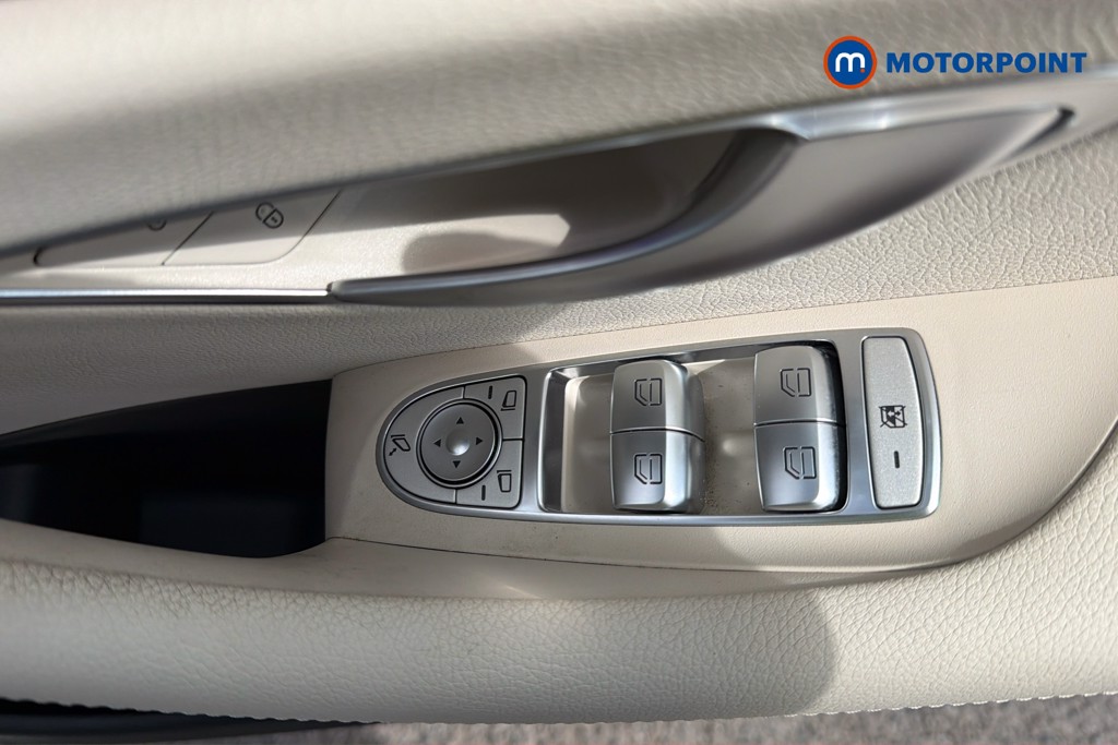 Mercedes-Benz E Class SE Automatic Petrol Plug-In Hybrid Saloon - Stock Number (1671893) - 20th supplementary image