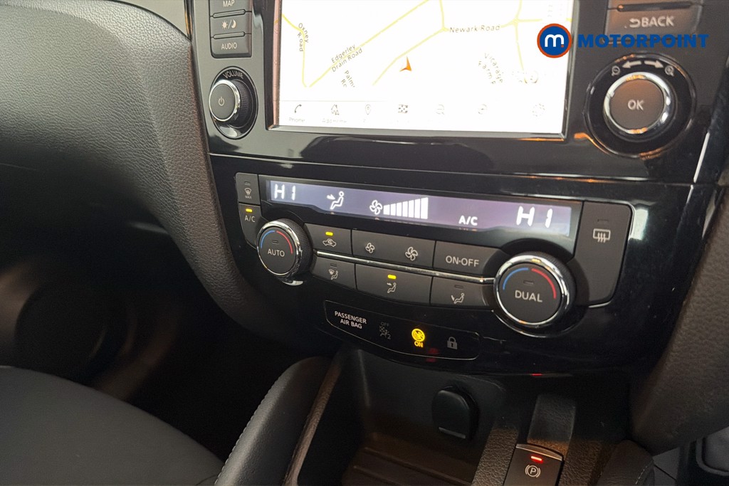 Nissan Qashqai Acenta Premium Manual Petrol SUV - Stock Number (1672259) - 12th supplementary image