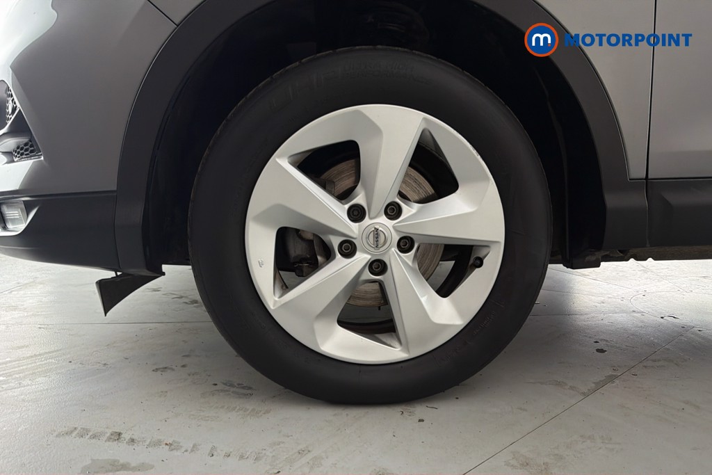 Nissan Qashqai Acenta Premium Manual Petrol SUV - Stock Number (1672259) - 47th supplementary image