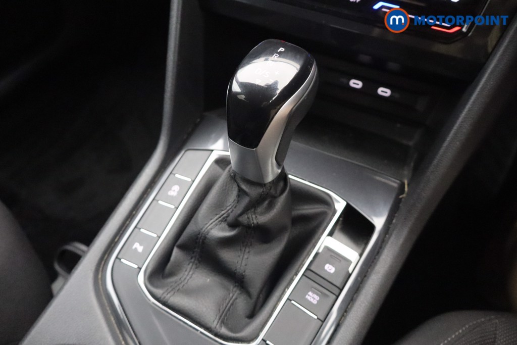 Volkswagen Tiguan Allspace Life Automatic Petrol SUV - Stock Number (1672299) - 3rd supplementary image