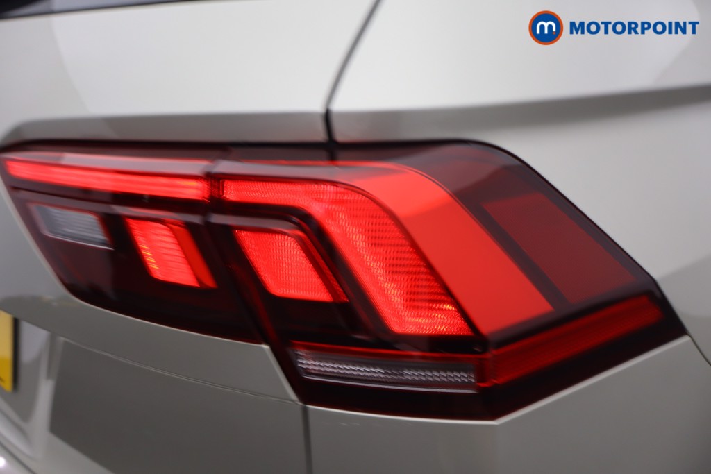 Volkswagen Tiguan Allspace Life Automatic Petrol SUV - Stock Number (1672299) - 12th supplementary image