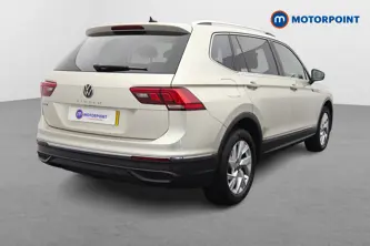Volkswagen Tiguan Allspace Life Automatic Petrol SUV - Stock Number (1672299) - Drivers side rear corner