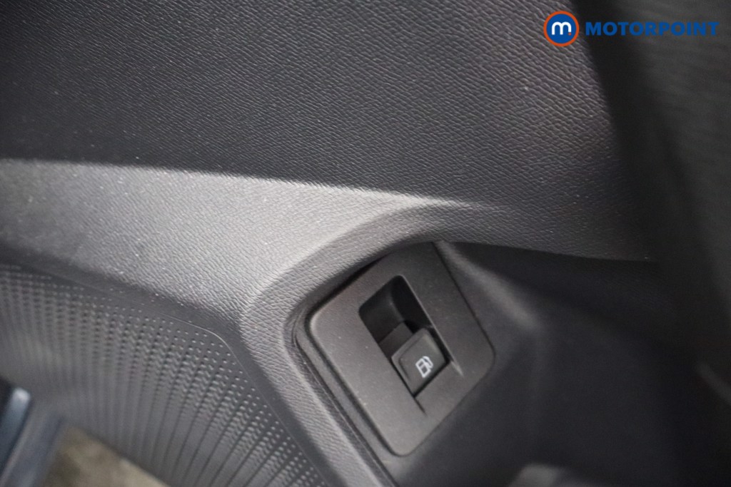 Seat Leon FR Automatic Petrol Plug-In Hybrid Hatchback - Stock Number (1672338) - 11th supplementary image